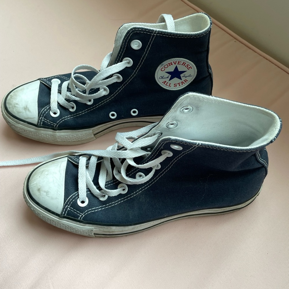 Blue platform converse!